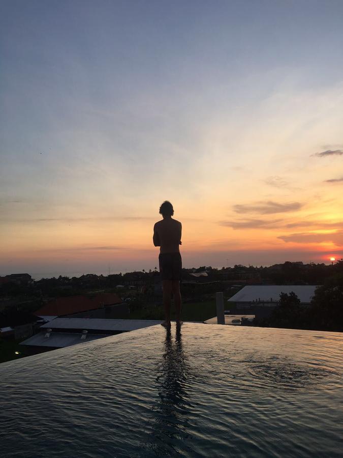 The Escape Hostel Canggu Buitenkant foto