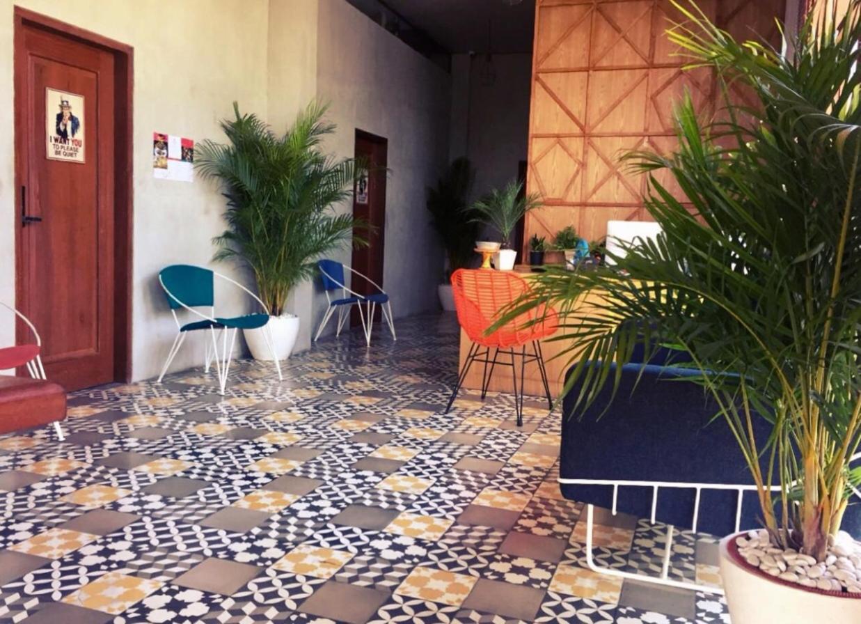 The Escape Hostel Canggu Buitenkant foto